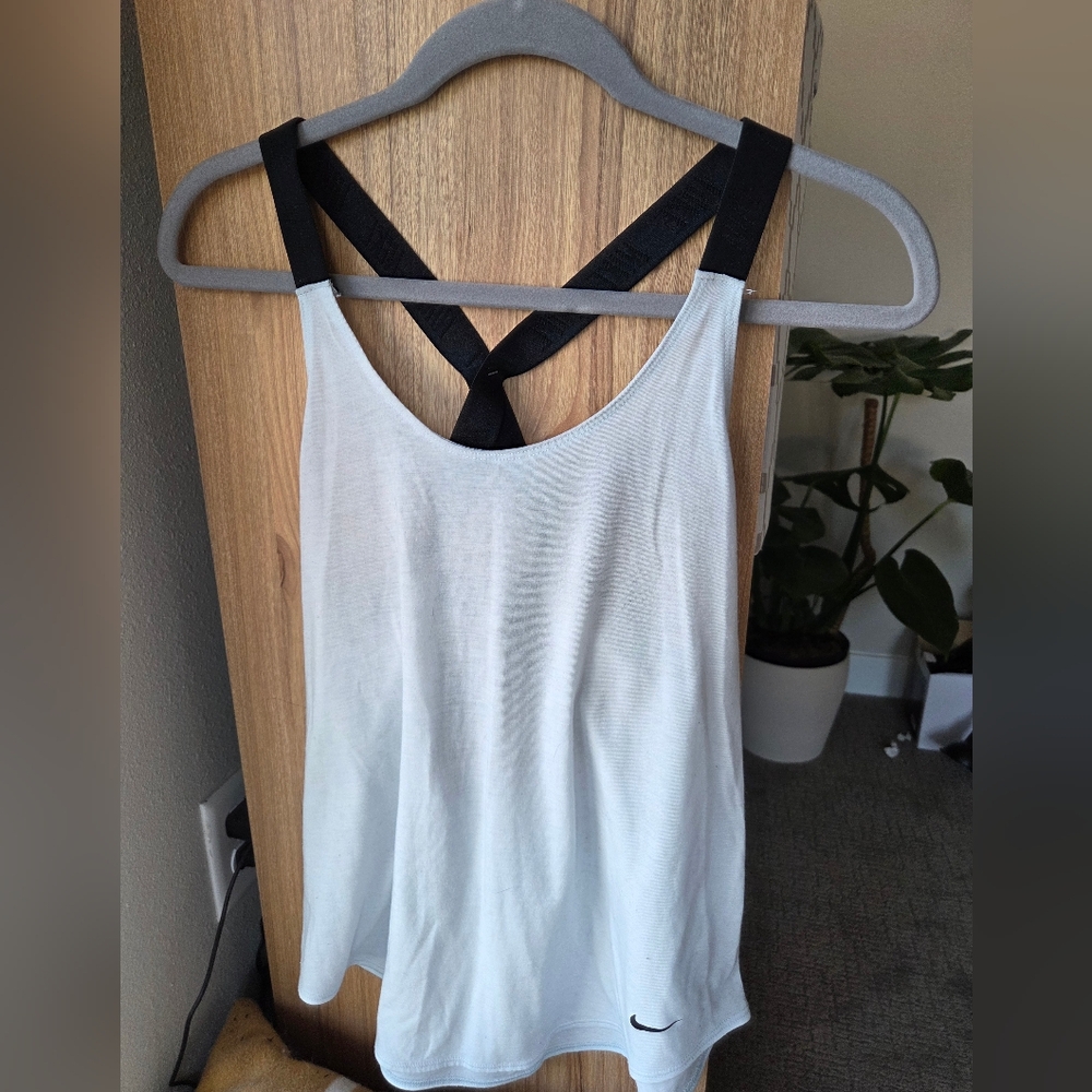 Nike Women's Gray and Black Tank Top